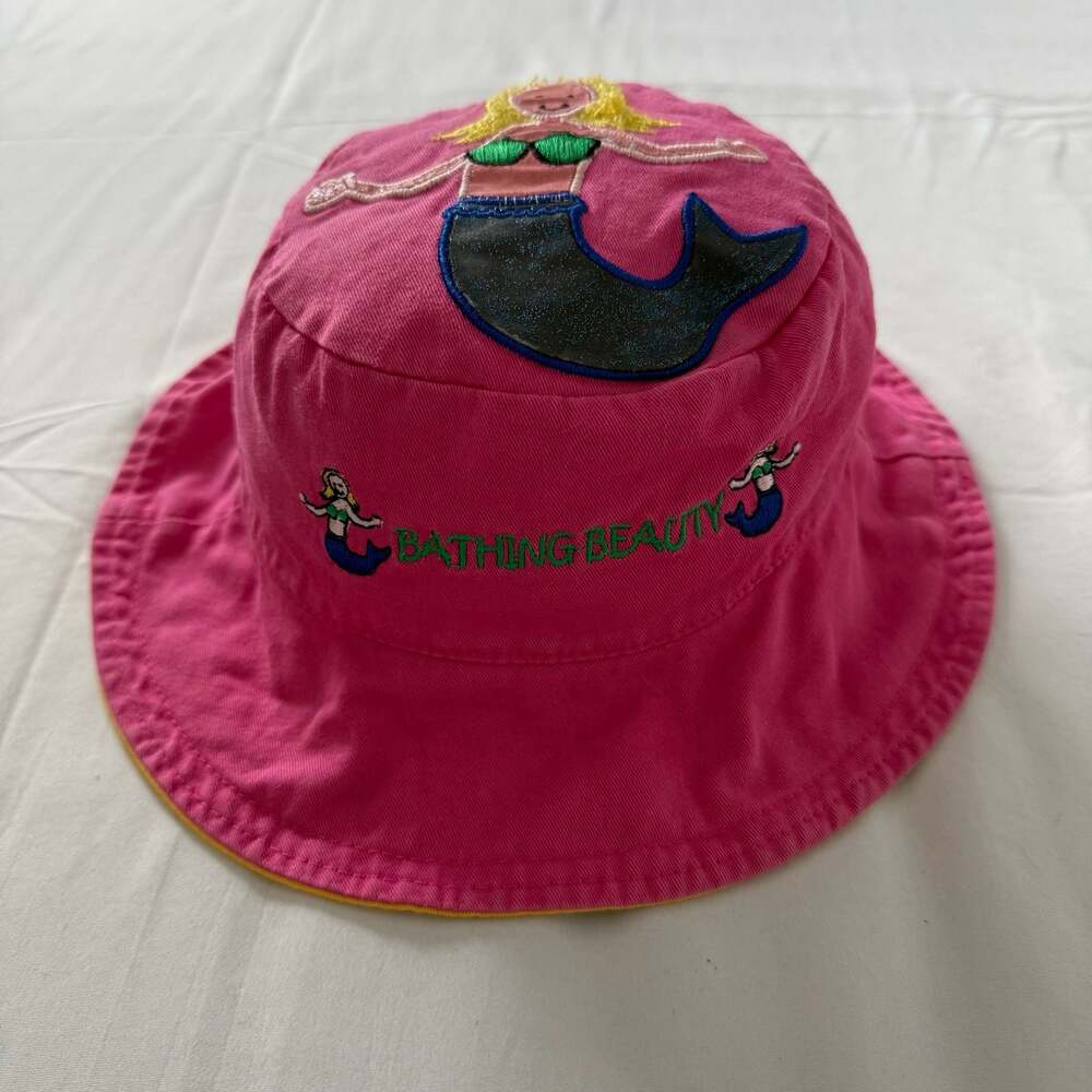 Flapjacks Reversible Bathing Beauty and Queen of the Castle Bucket Hat